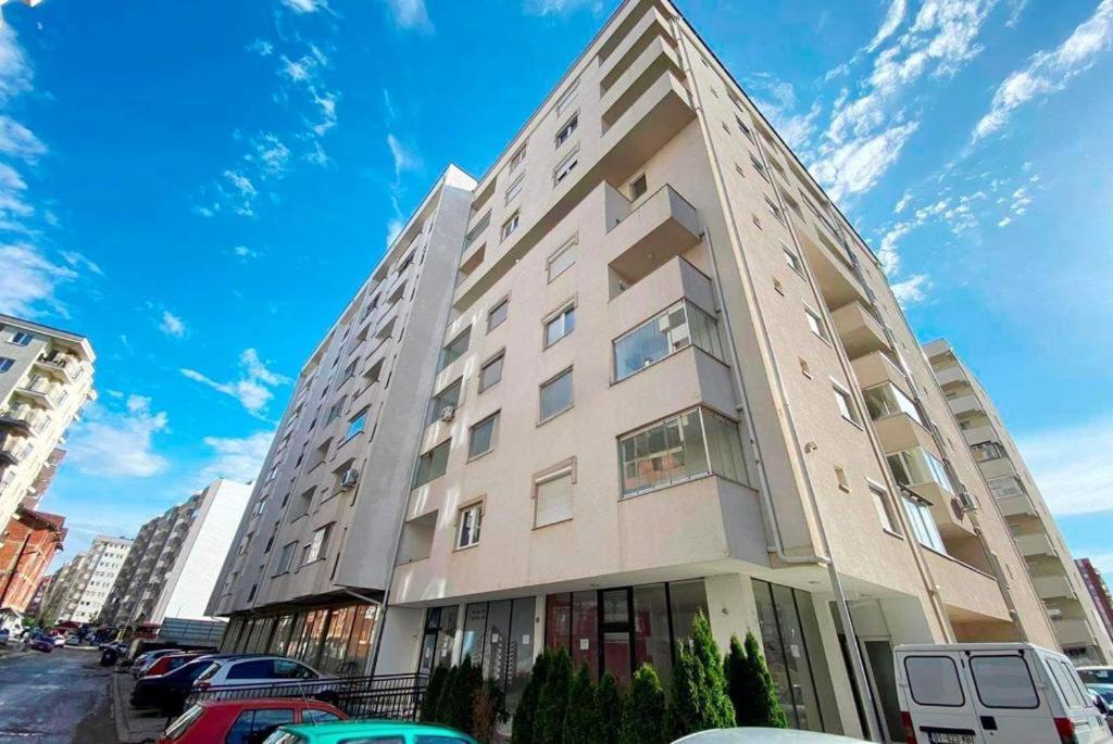 Kosovo Polje 1-Bedroom Apartment Fushe Kosove מראה חיצוני תמונה